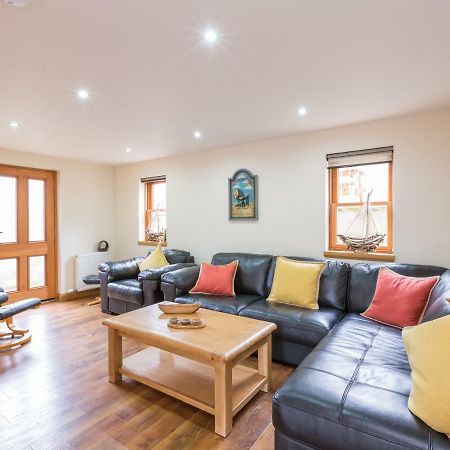 Cullen 117 Seatown With Sea Views Villa Luaran gambar